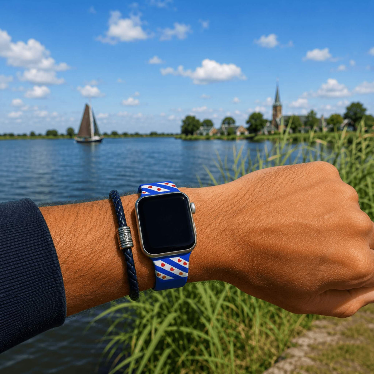 Blauw siliconen Apple Watch bandje met Friese vlag voor liefhebbers van Friesland.