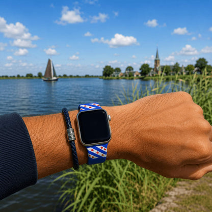 Blauw siliconen Apple Watch bandje met Friese vlag voor liefhebbers van Friesland.